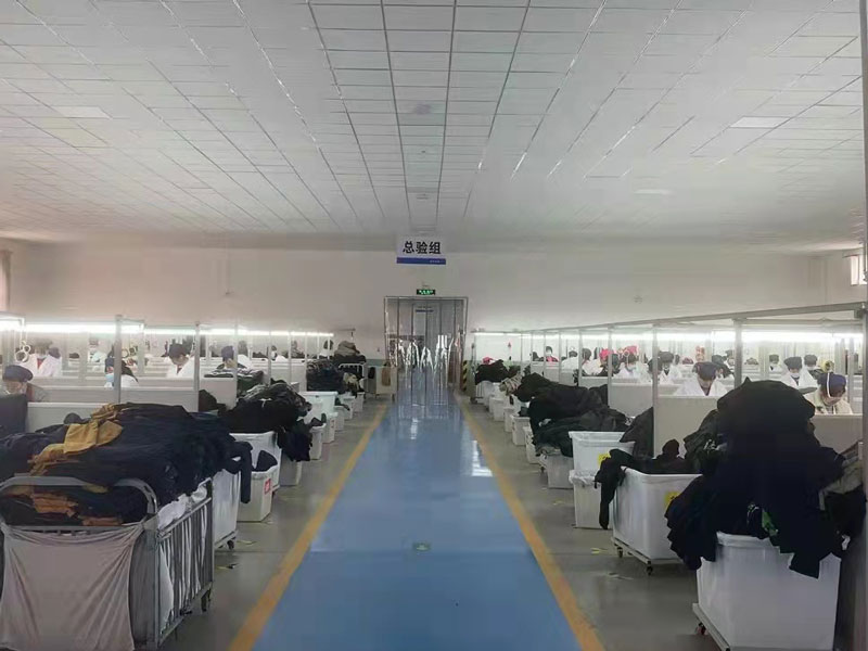褲子生產現場